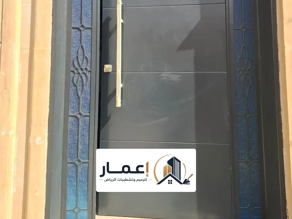 الوان ابواب حديد رمادي الرياض