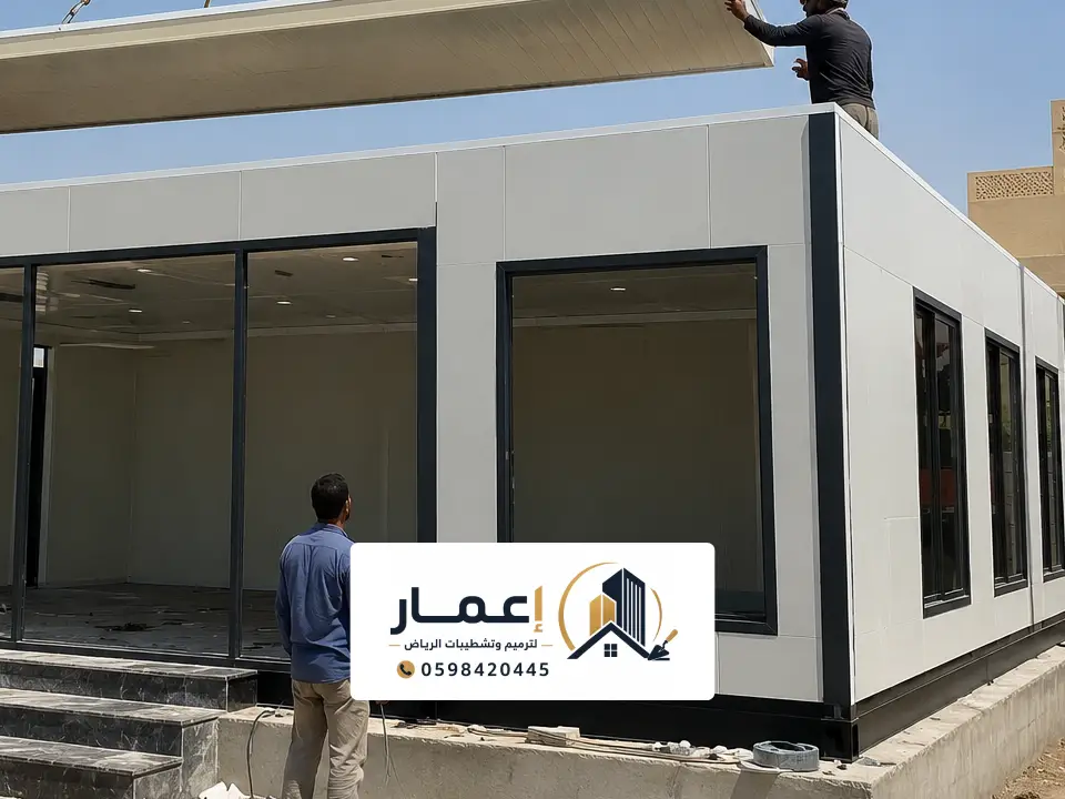 فني تركيب مجالس الساندوتش بانل بالرياض